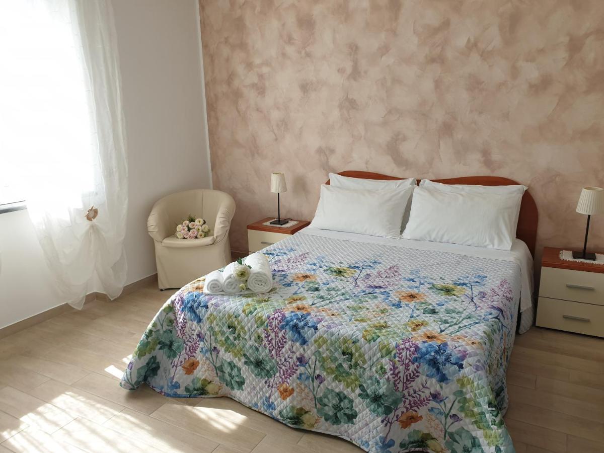 B&B Villa Rosa SantʼAntonio Abate Екстериор снимка