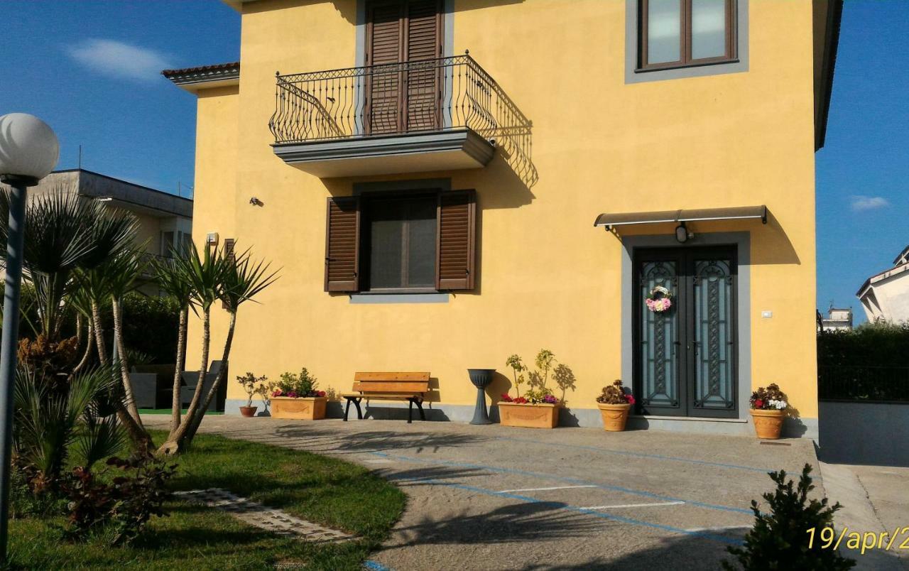 B&B Villa Rosa SantʼAntonio Abate Екстериор снимка